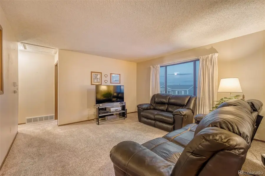 271 Birch Street, Bennett, CO 80102 - Image #3