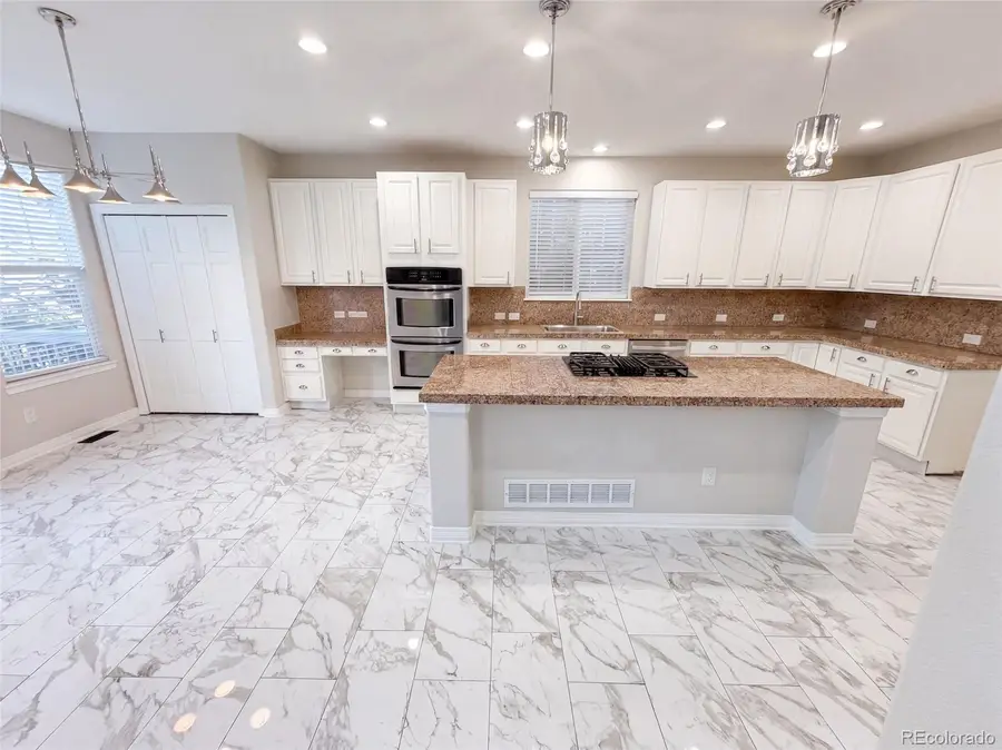 7242 S Rome Street, Aurora, CO 80016 - #2