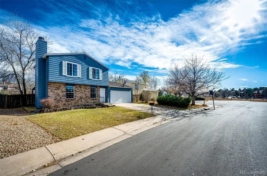 3916 S Telluride Court, Aurora, CO 80013 - Image #2