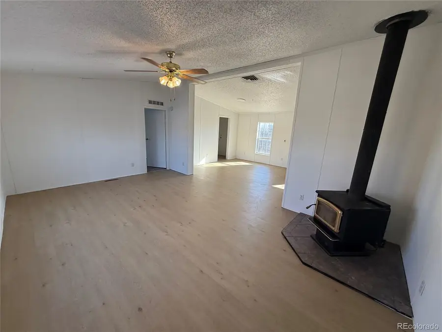 623 Prairie Avenue, Brighton, CO 80603 - Image #3