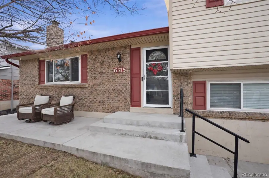 6315 S Johnson Street, Littleton, CO 80123 - #2