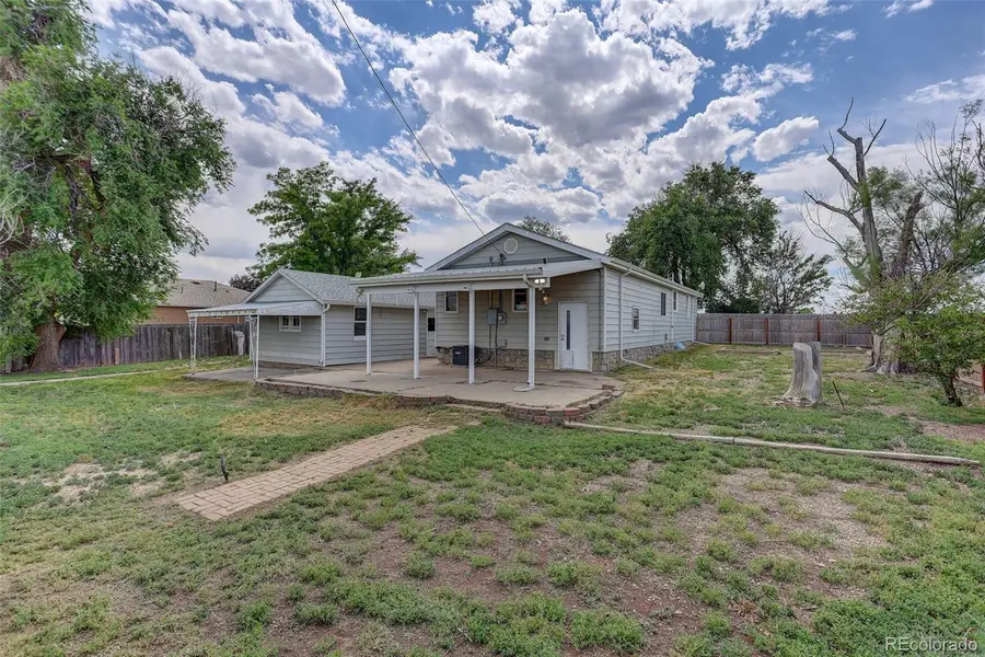 190 N Cedar Street, Keenesburg, CO 80643 - #2