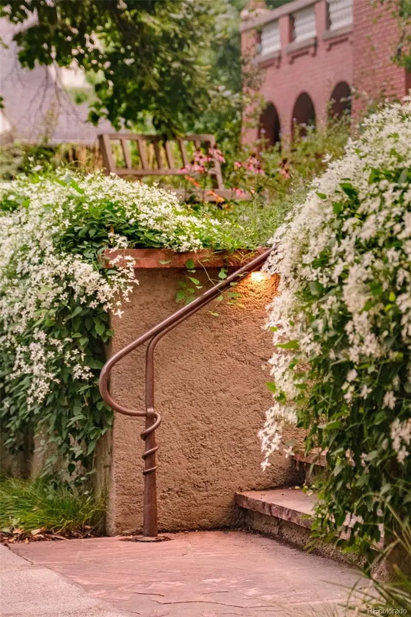 2057 Clermont Street, Denver, CO 80207 - Image #3