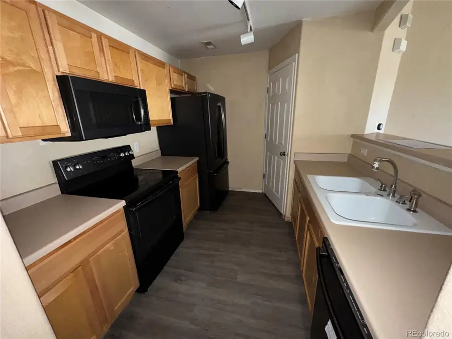 5255 Memphis Street #121, Denver, CO 80239 - Image #2