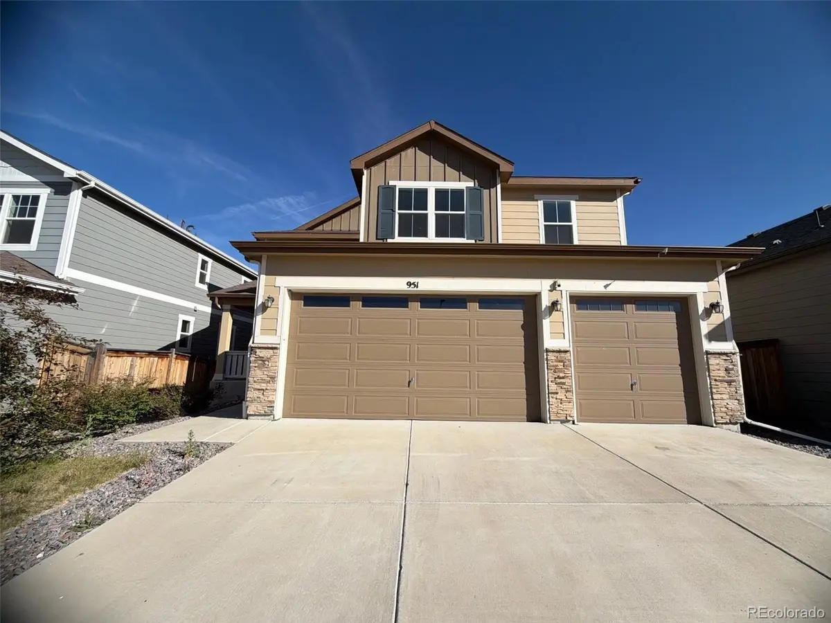 951 N Vandriver Way, Aurora, CO 80018 - #1