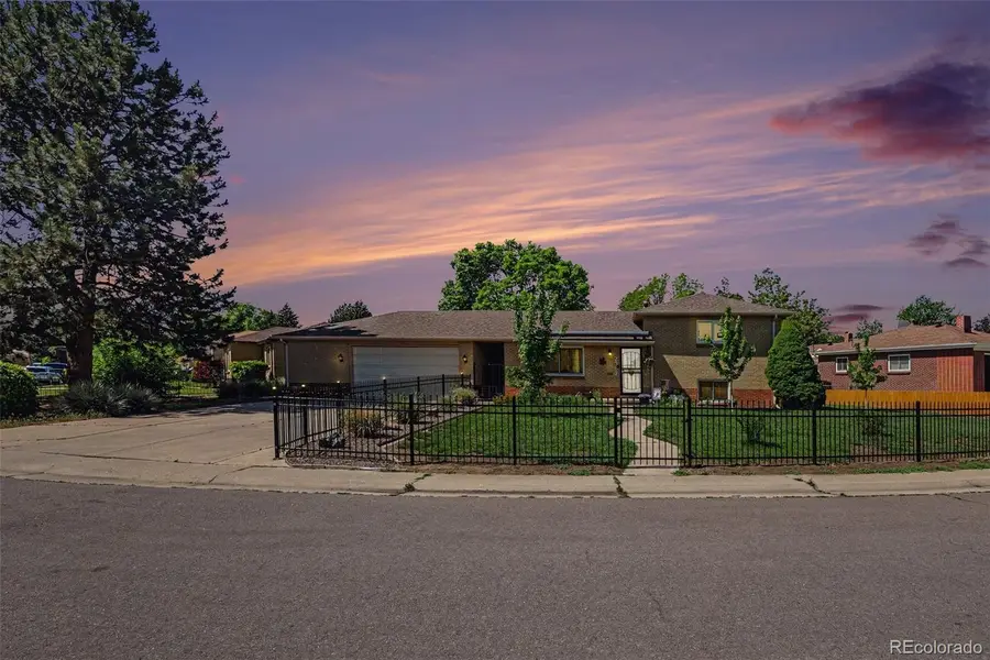 2567 S Uno Way, Denver, CO 80219 - #2