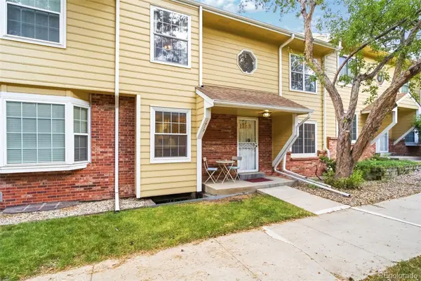 1912 S Balsam Street, Lakewood, CO 80227
