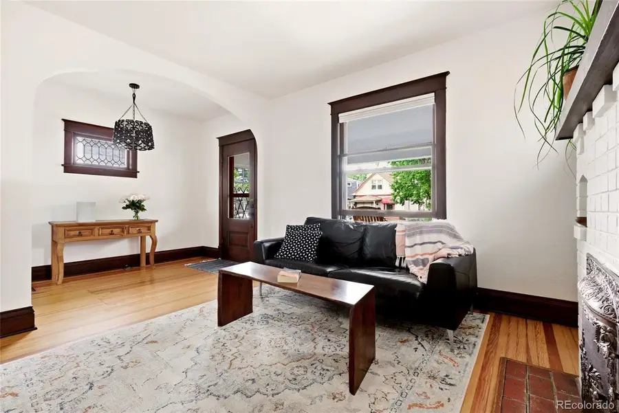 1063 S Clarkson Street, Denver, CO 80209 - #2