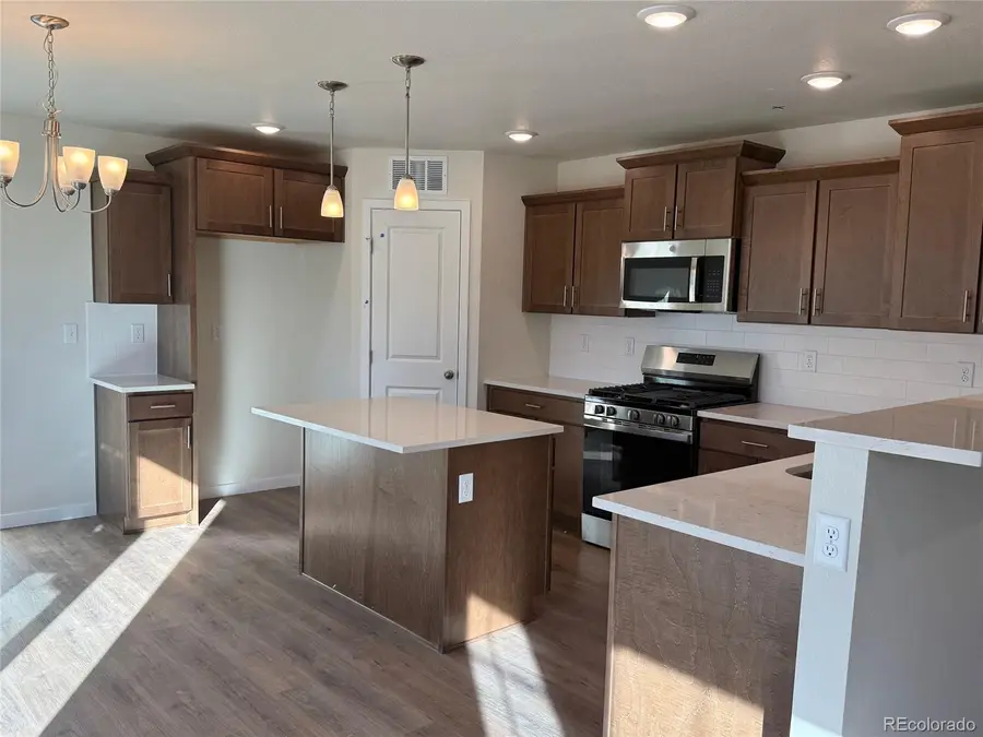 727 N Clubview Street, Watkins, CO 80137 - Image #3