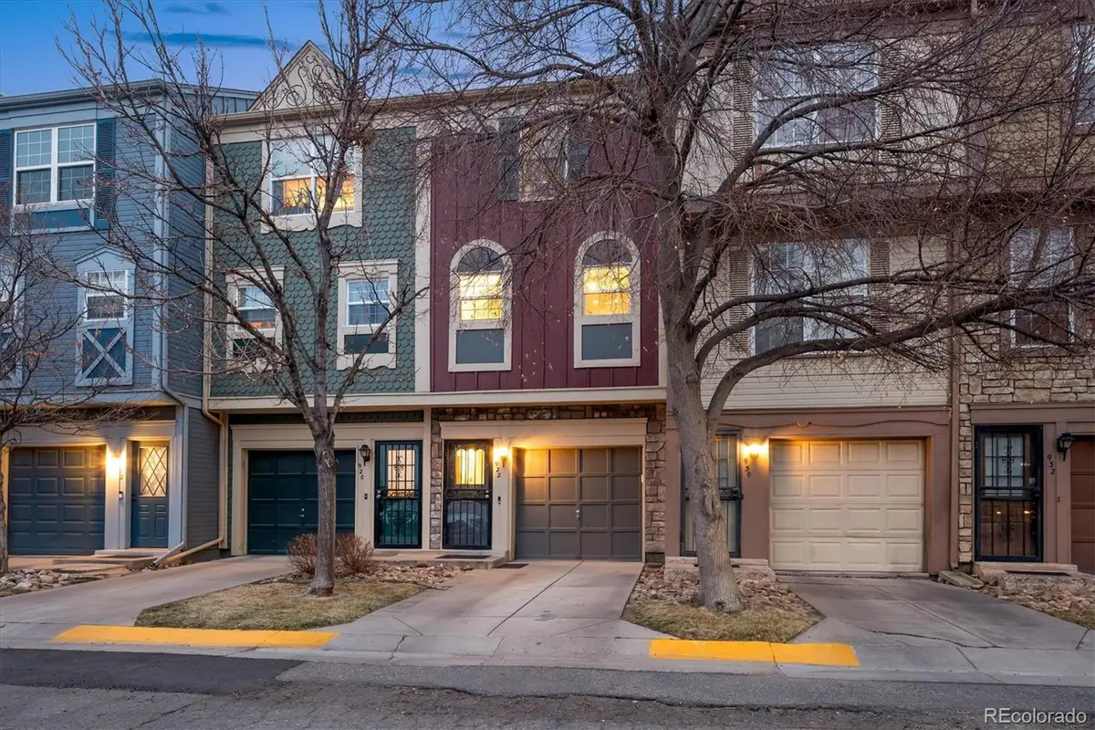 922 S Paris Court, Aurora, CO 80012 - #1