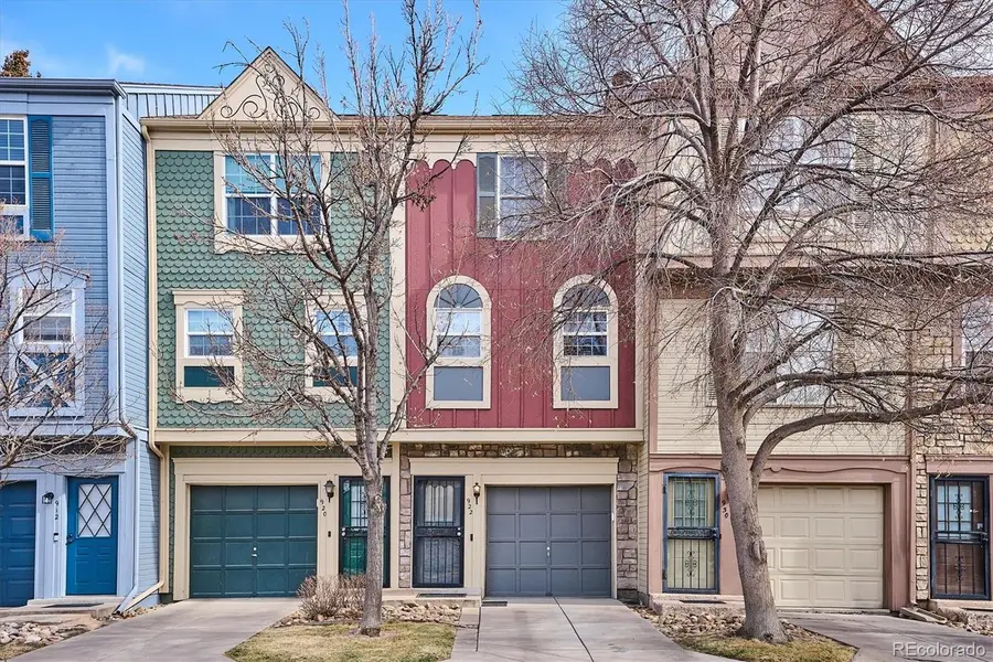 922 S Paris Court, Aurora, CO 80012 - #2