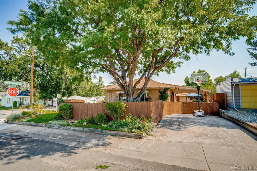1010 E Dartmouth Avenue, Englewood, CO 80113 - #2