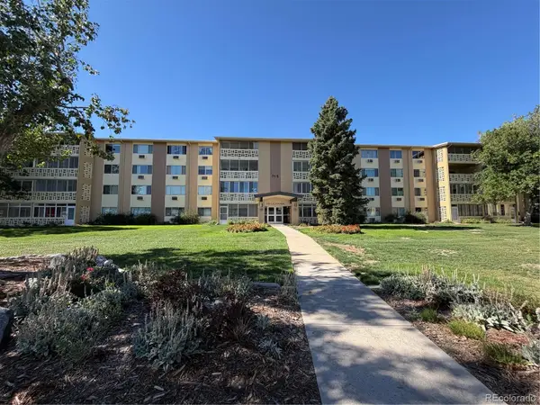 715 S Alton #4D, Denver, CO 80247