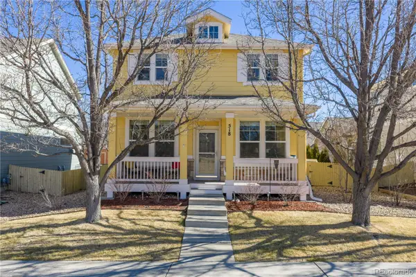 518 Peregrine Circle, Longmont, CO 80504