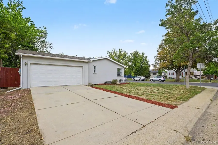 2301 Florence Street, Aurora, CO 80010 - #2