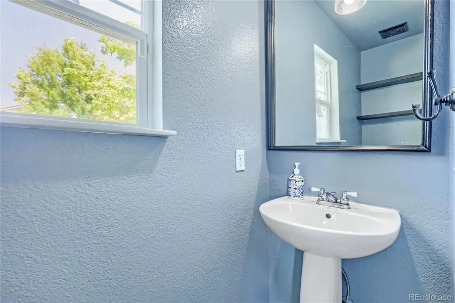 5570 Nepal, Denver, CO 80249 - #3