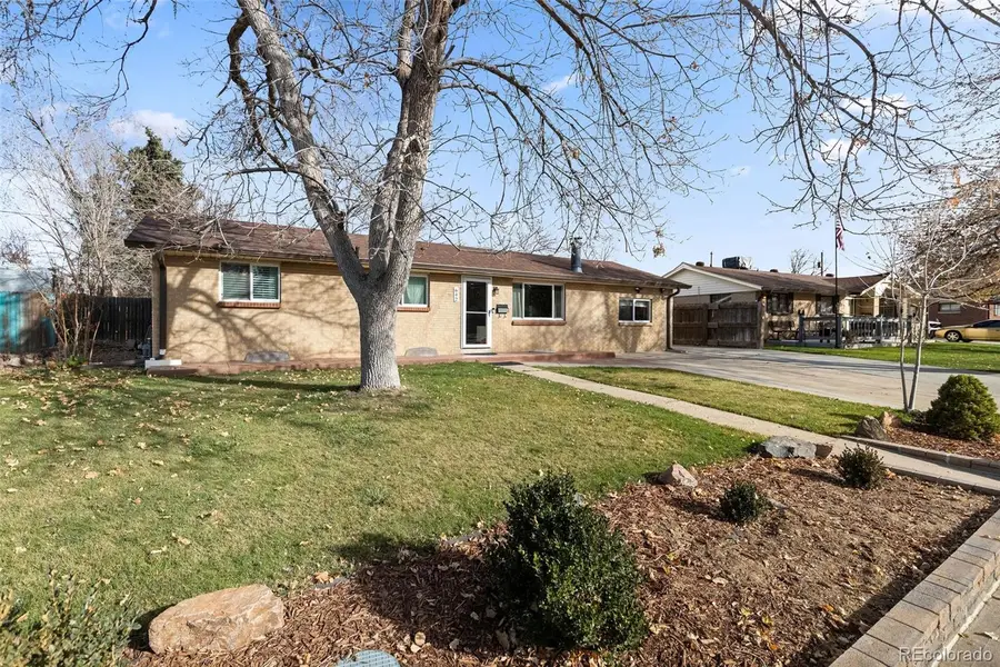 642 S Racine Street, Aurora, CO 80012 - Image #2
