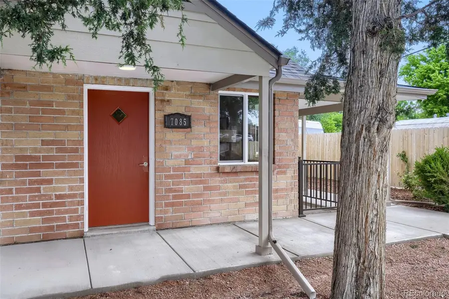 7085 E 72nd Avenue, Commerce City, CO 80022 - #3