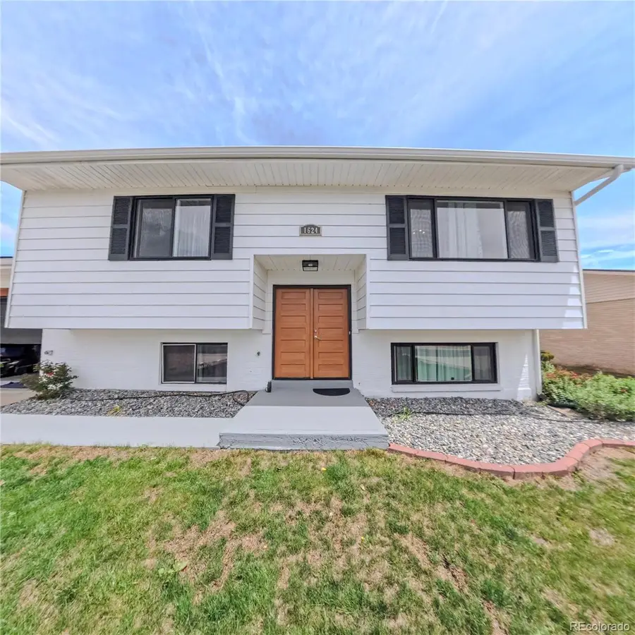 1624 Longbranch Street, Strasburg, CO 80136 - #2