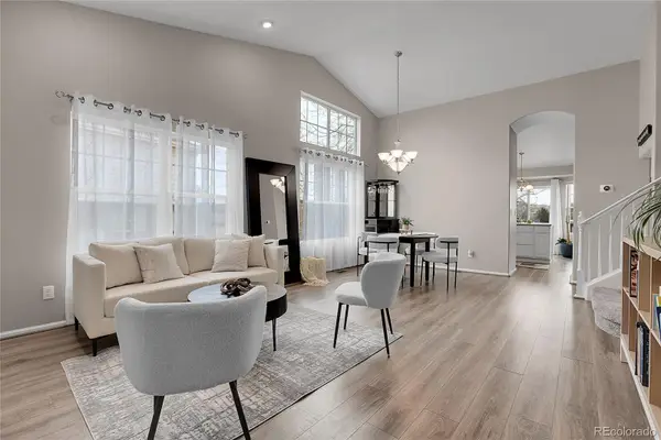 4912 S Fultondale Way, Aurora, CO 80016