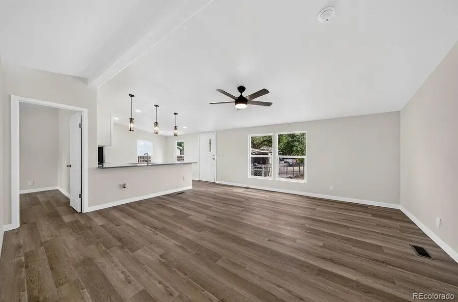 713 Santa Barbara Avenue, Pueblo, CO 81005 - #3