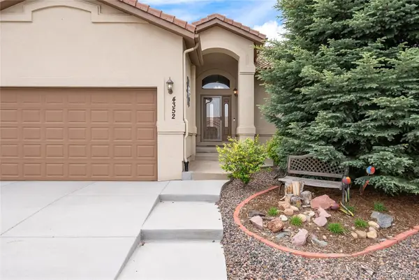 4352 Las Lunas Court, Castle Rock, CO 80104