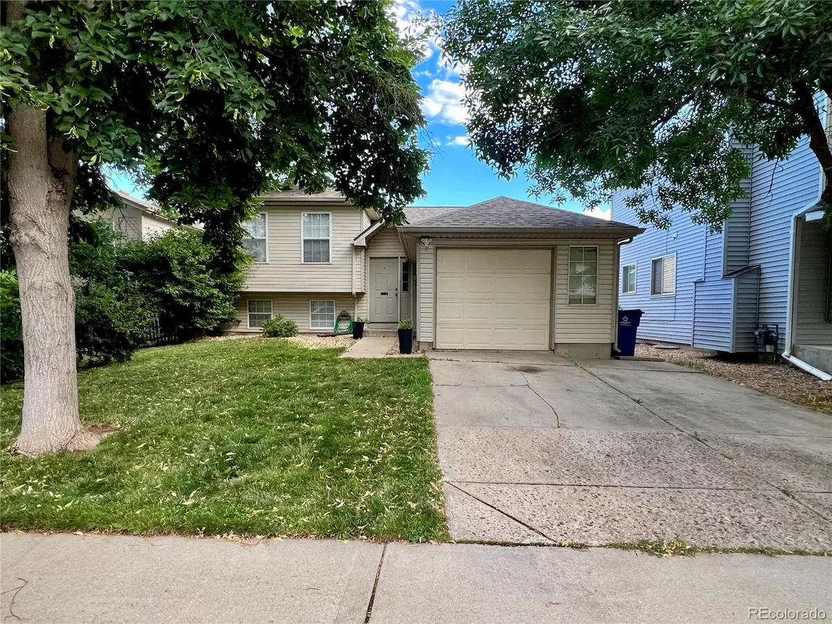 19034 E Carmel Circle, Aurora, CO 80011 - #1