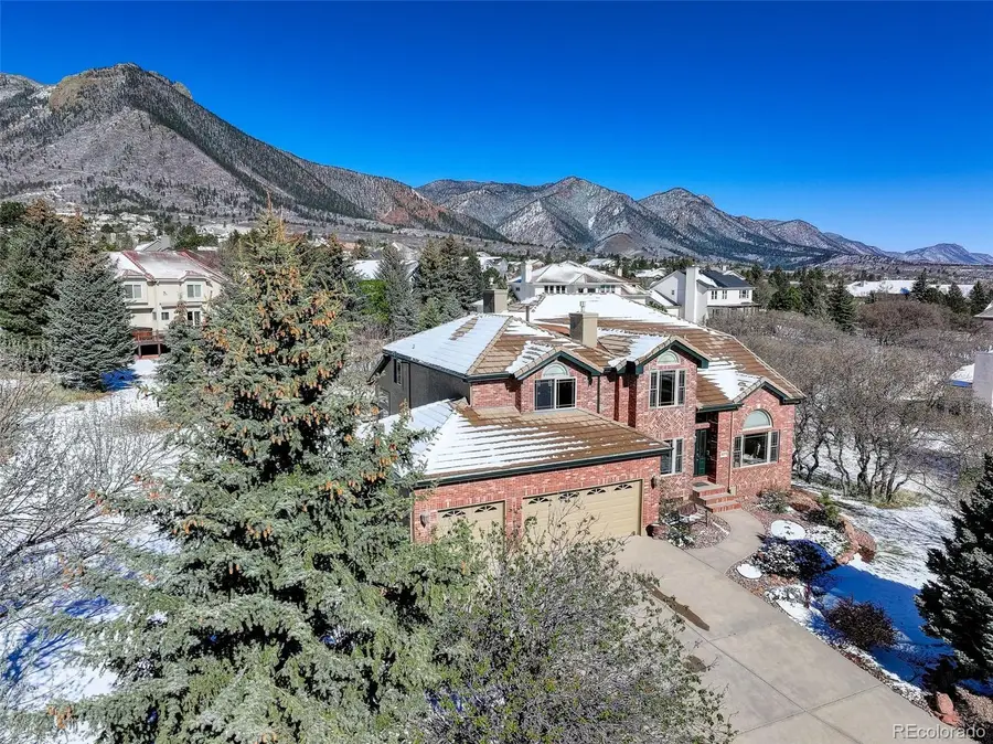 8370 Bluffview Way, Colorado Springs, CO 80919 - #2