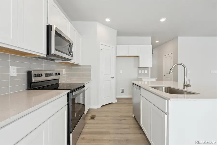 25083 E 34th Avenue, North Aurora, CO 80119 - Image #3