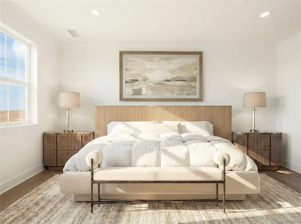 6638 S White Crow Court, Aurora, CO 80016