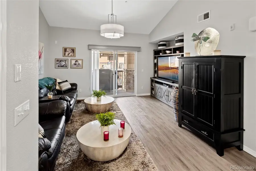 10061 W Victoria Place #208, Littleton, CO 80127 - Image #3