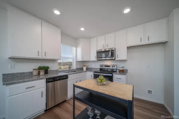 46505 Avery Lane, Bennett, CO 80102