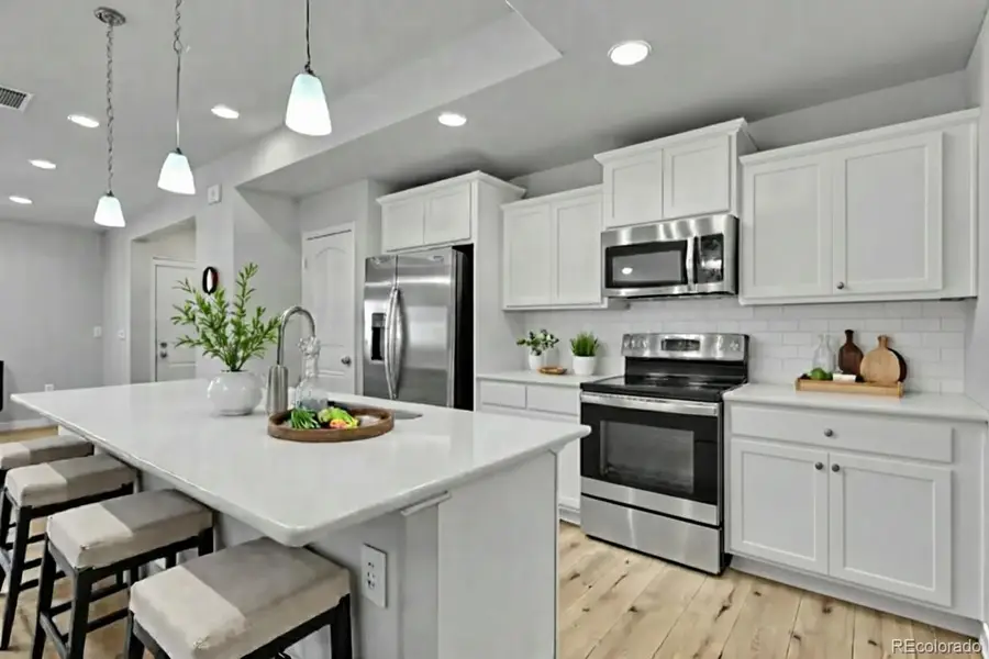 996 Petra Heights, Colorado Springs, CO 80916 - Image #3