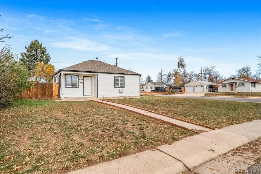 845 Macon Street, Aurora, CO 80010 - Image #2