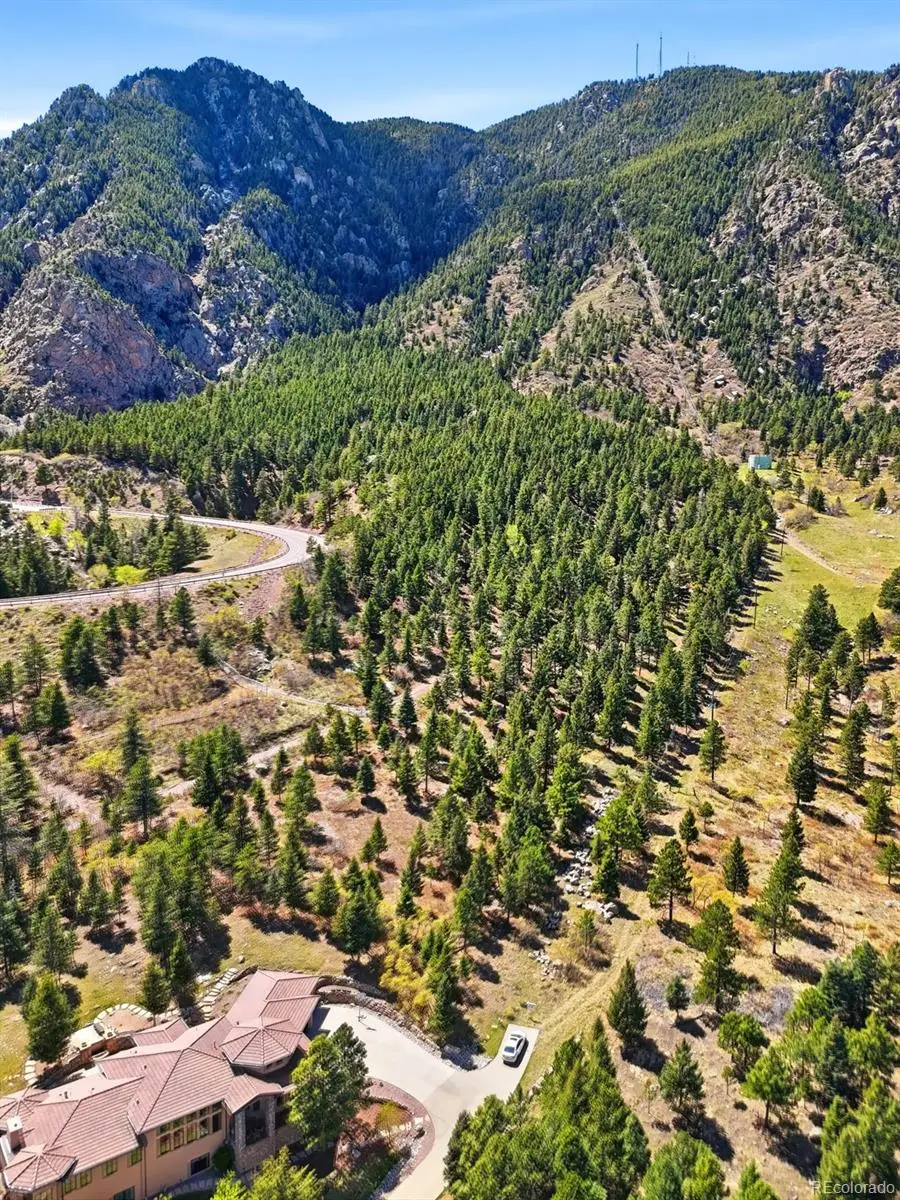 390 Irvington Court, Colorado Springs, CO 80906 - #3