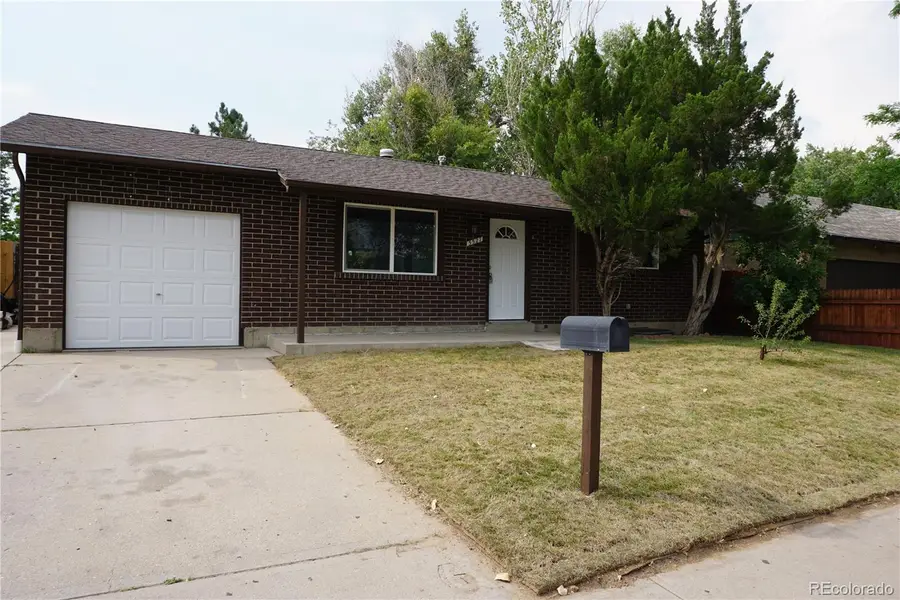 5527 Chandler Court, Denver, CO 80239 - #2