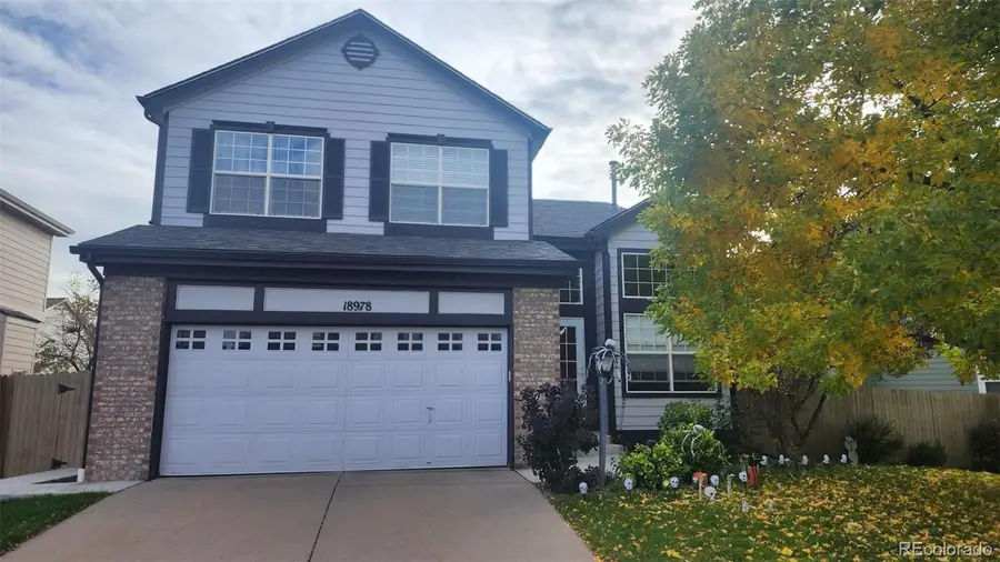 18978 E Crestridge Circle, Aurora, CO 80015 - Image #2