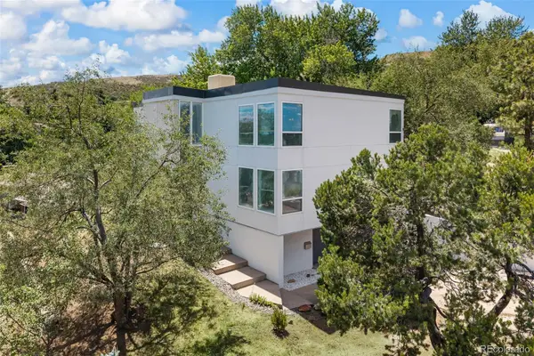 960 S Foothill Drive, Lakewood, CO 80228