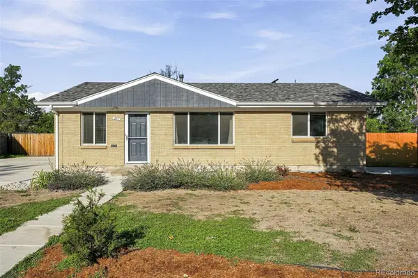 857 Iola, Aurora, CO 80010