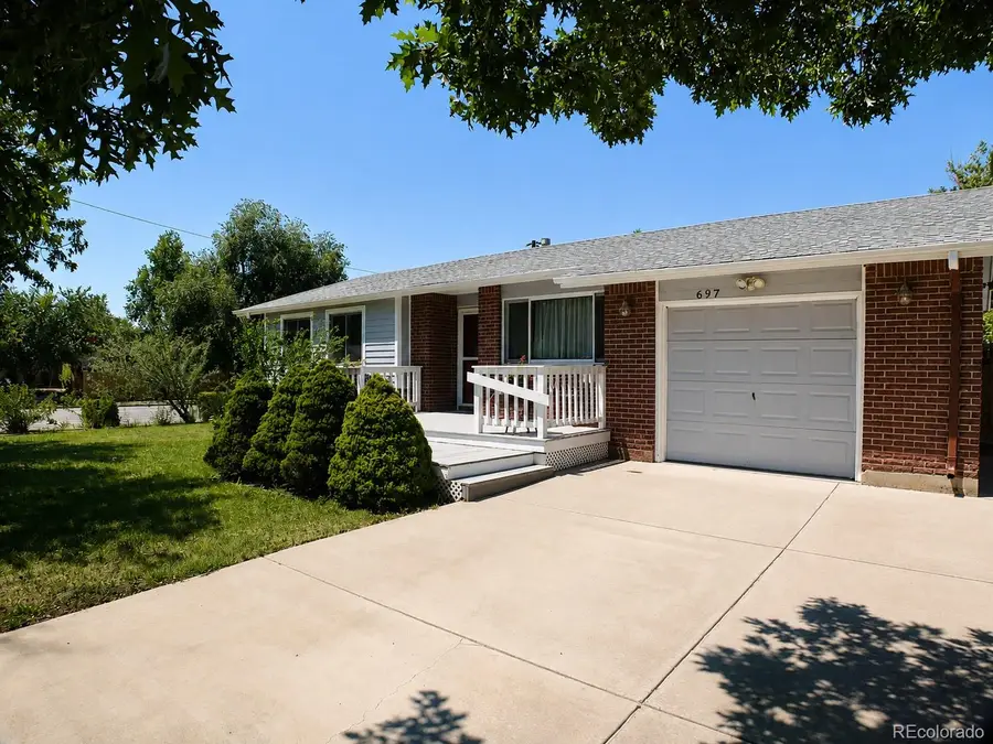697 S Worchester Street, Aurora, CO 80012 - #2