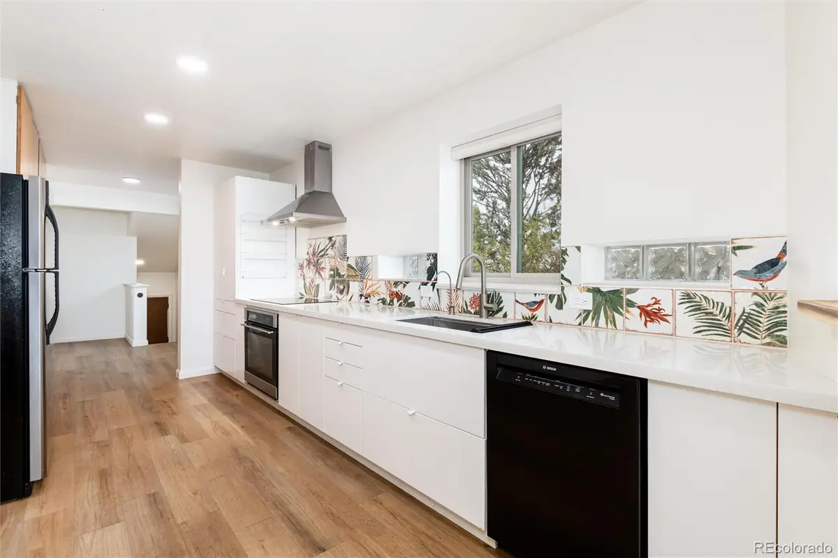 1150 W Stanford Drive, Englewood, CO 80110 - Image #1