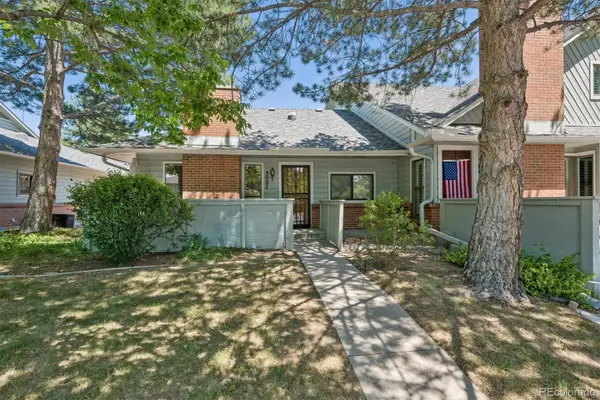3007 E Long Circle S, Littleton, CO 80122