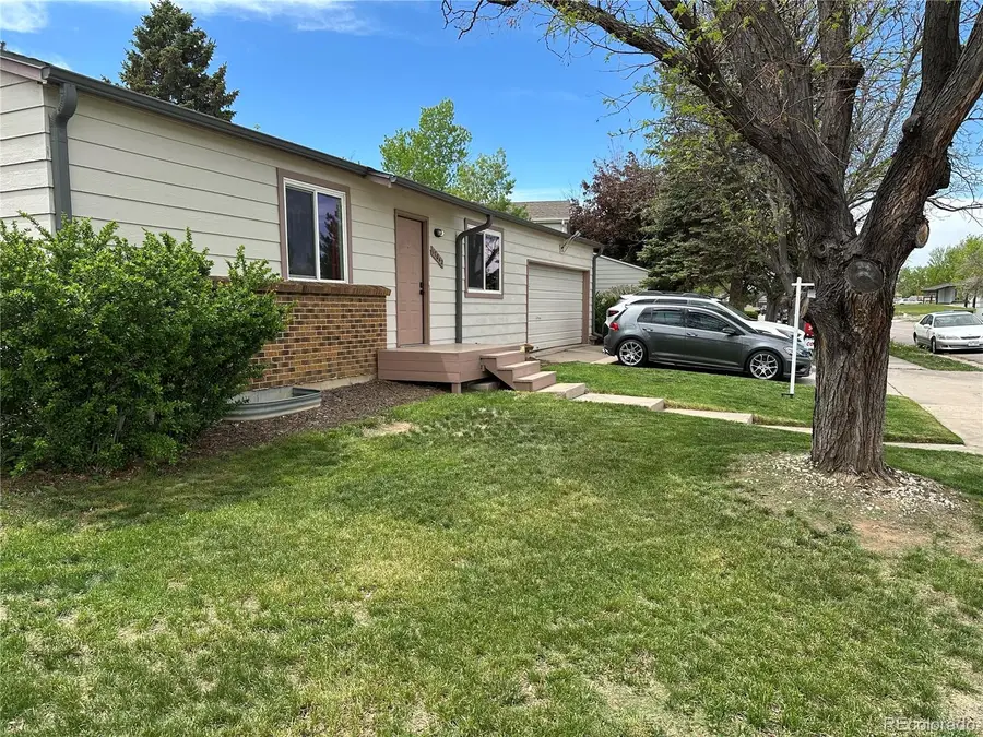 17042 E Wagon Trail Parkway, Aurora, CO 80015 - Image #2