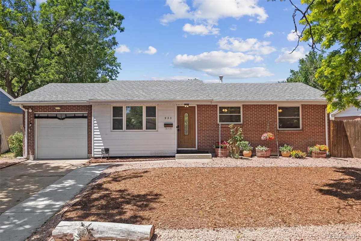 933 S Jamaica Street, Aurora, CO 80012 - #1