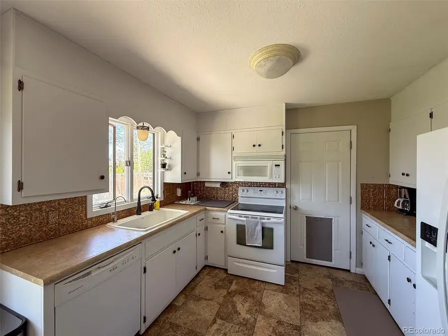 215 Vine Street, Burlington, CO 80807 - #3