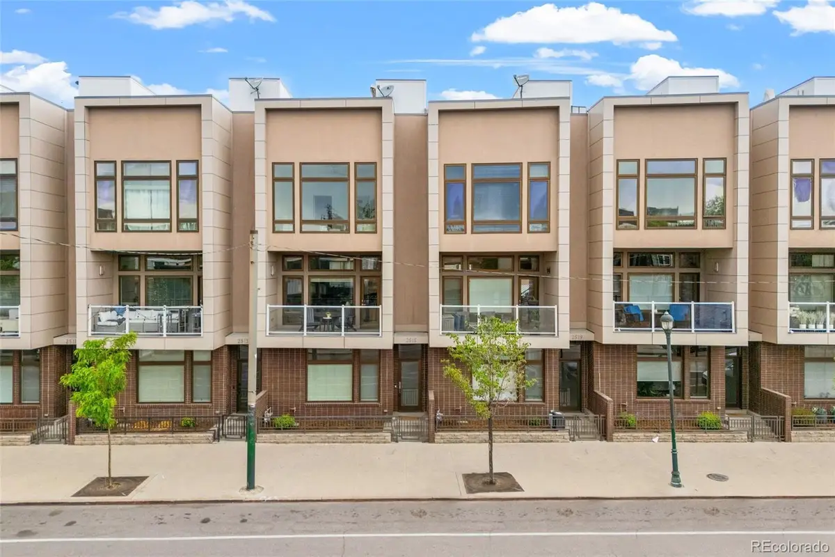 2515 Larimer Street, Denver, CO 80205 - #1