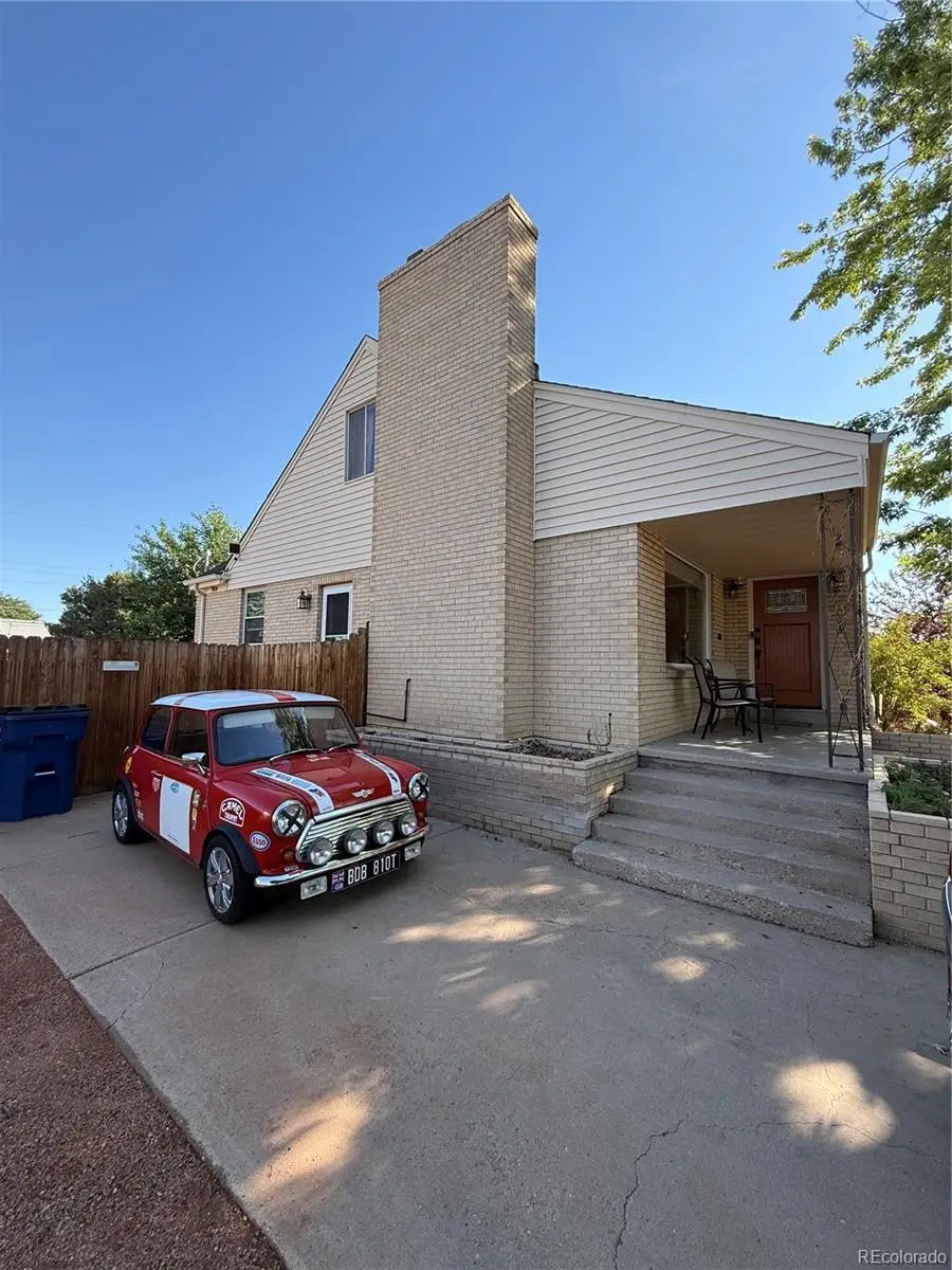 187 University Circle, Pueblo, CO 81005 - #2