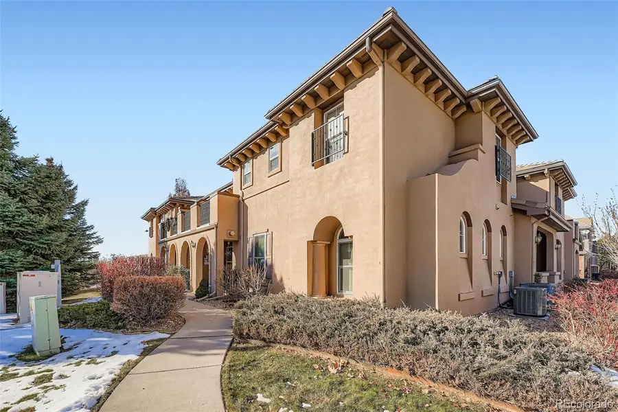 6725 S Versailles Way #103, Aurora, CO 80016 - Image #2
