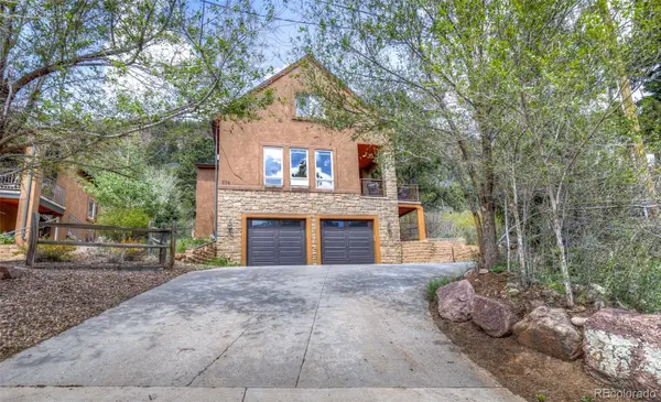 374 Hoover Lane, Palmer Lake, CO 80133