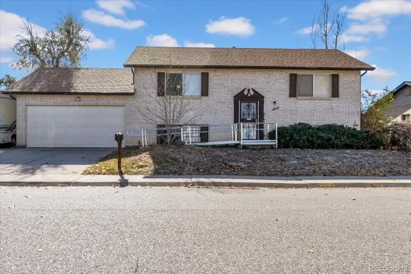 15052 Pensacola Place, Denver, CO 80239